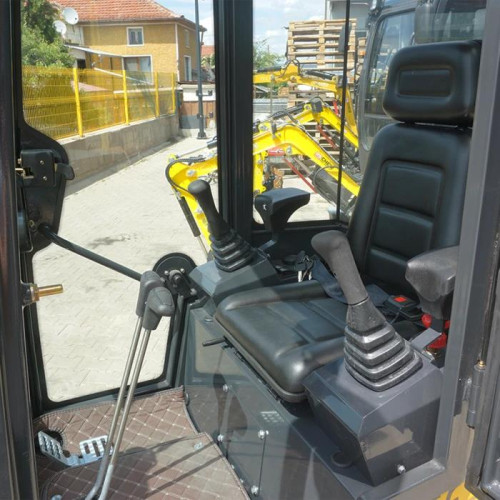 Міні-екскаватор Cimex CHE12RS-CAB